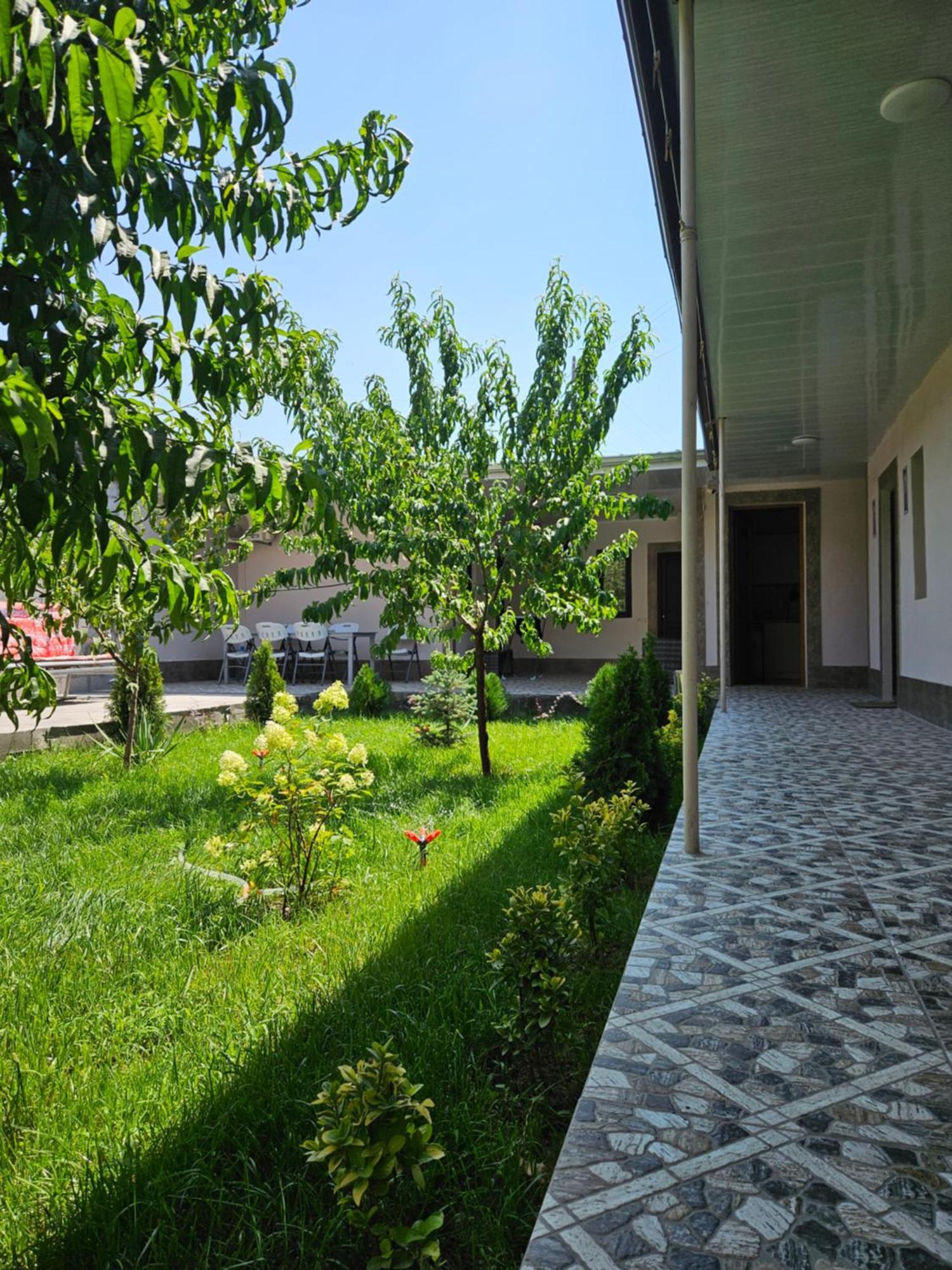 Galstyans Hotels Zvartnots Airport P'arak'ar 외부 사진
